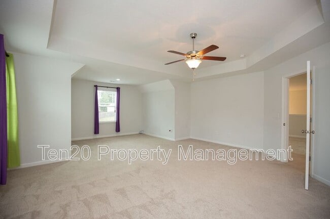 Building Photo - 10258 Green Meadow Ct