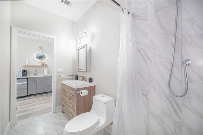 Building Photo - 5997 Warpath Rd