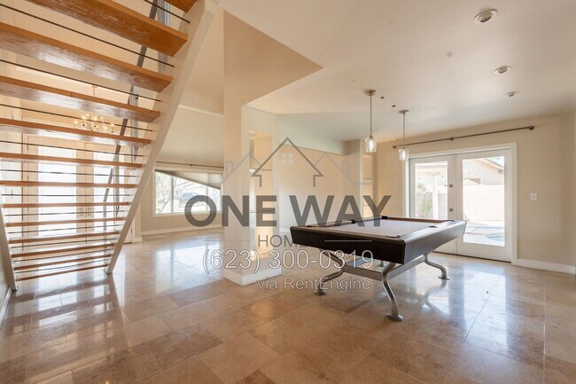 Building Photo - 1325 W Lobo Ave