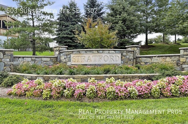 Building Photo - Beautifully Maintained Condo for Rent in G...