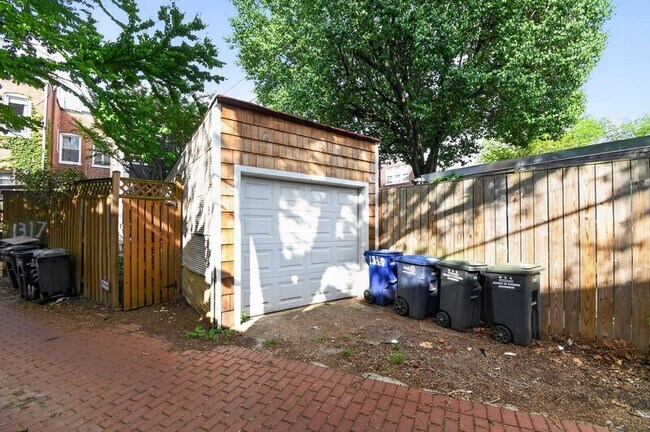 Building Photo - 1319 Massachusetts Ave SE