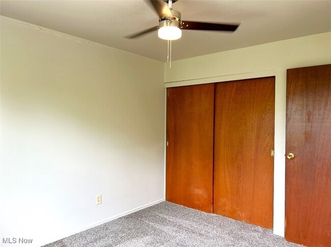 Building Photo - 430 Canton Rd