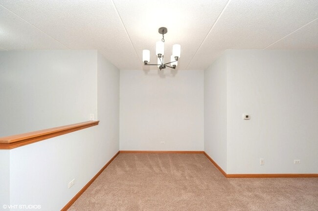 Building Photo - 8710 W Evelyn Ln