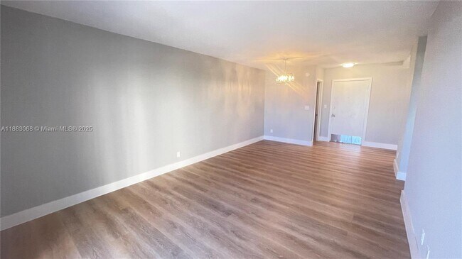 Building Photo - 200 S Birch Rd