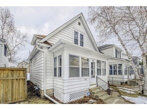 Building Photo - 595 Hawthorne Ave E