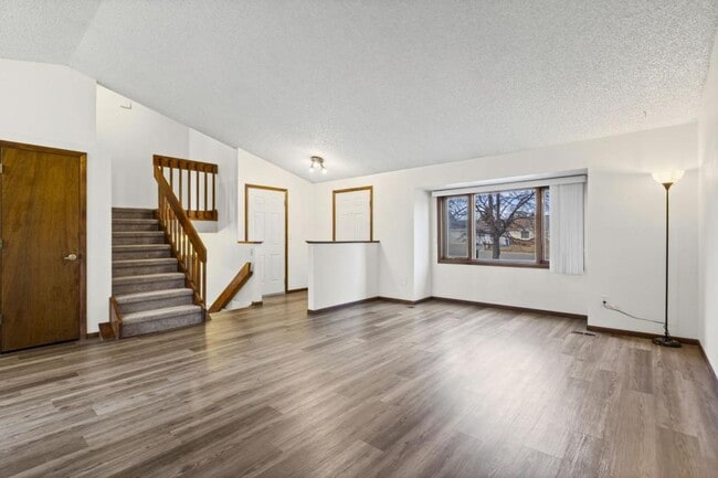 Building Photo - 2264 Danielle Ct