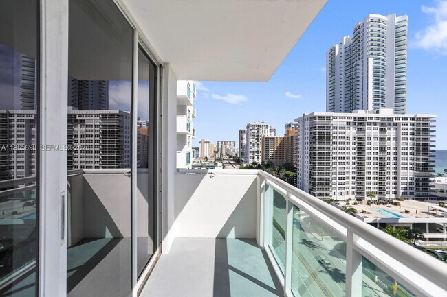 Building Photo - 3000 S Ocean Dr