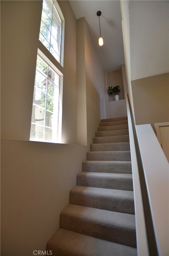 Building Photo - 97 Montara Dr