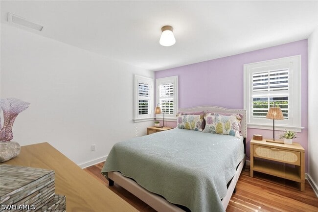 Building Photo - 92 10th Ave S