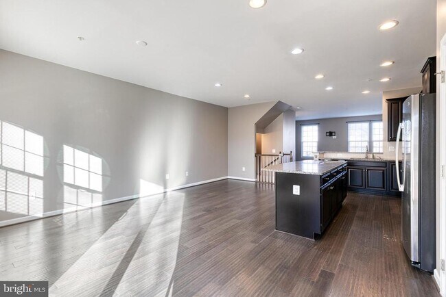 Building Photo - 7635 Telamon Wy