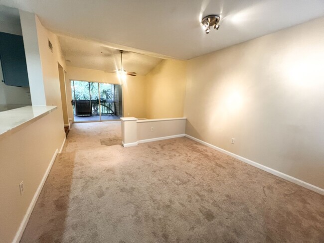 Building Photo - SABLE WALK RENTAL MOVE IN NOW!Spacious 2X2...