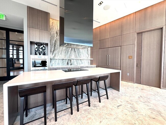 Building Photo - 682 Atlantic Ave