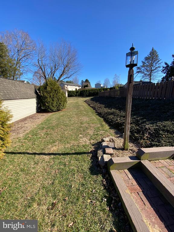 Building Photo - 45 Clay Slate Rd