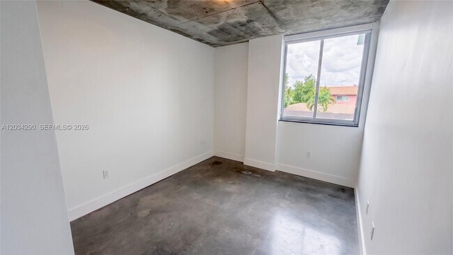 Building Photo - 4332 W Flagler St