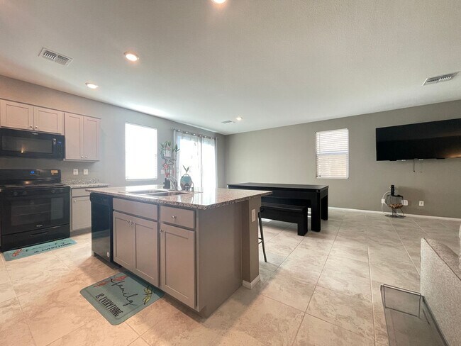 Building Photo - (Fully Furnished) 4 Bedroom + Loft,  3 Full Bath, Gated Community in SouthWest.