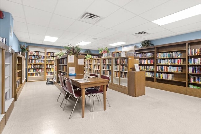 Building Photo - 2253 Norwegian Dr