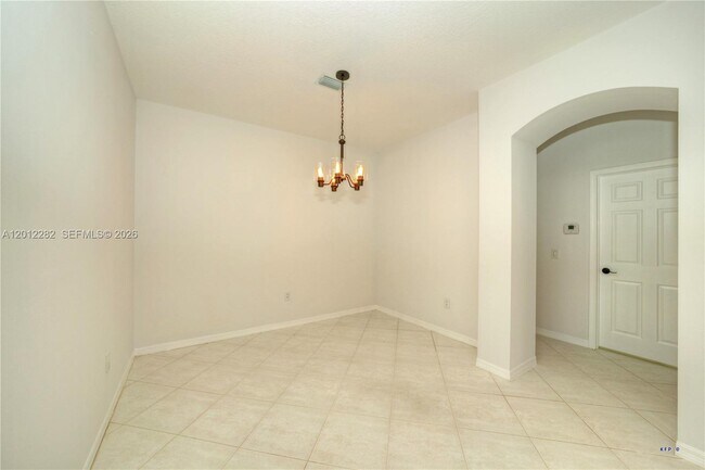 Building Photo - 3781 NW Willow Creek Dr