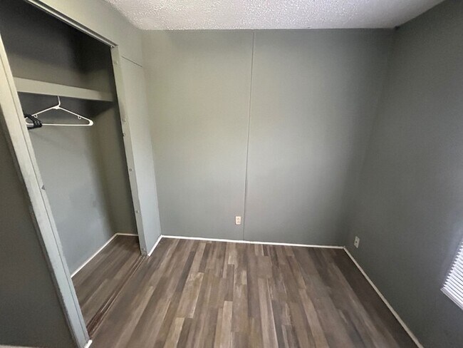 Building Photo - 201 Williams Cir