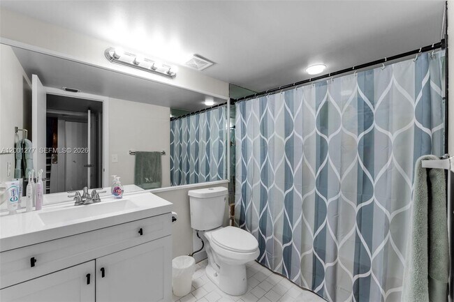 Building Photo - 6701 SW 116th Ct