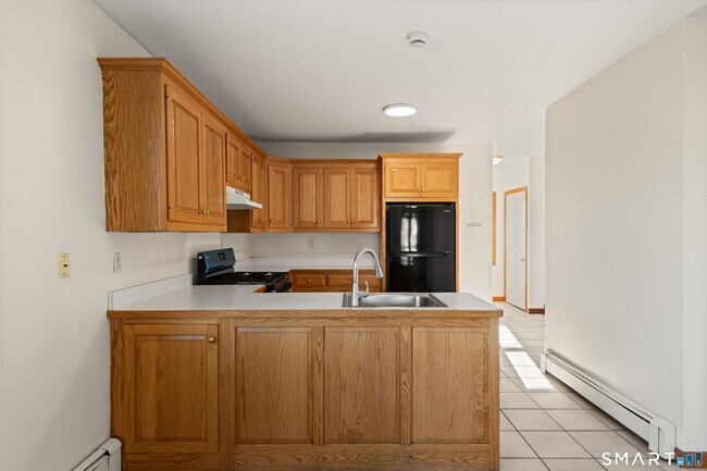 Building Photo - 275 Jennings Rd