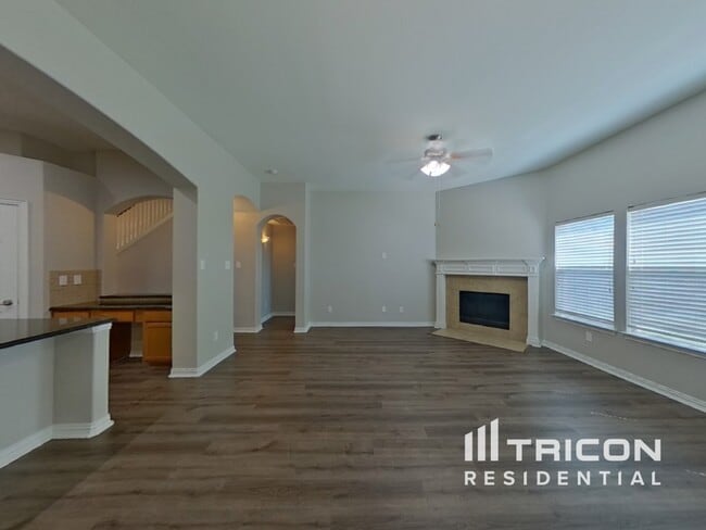 Building Photo - 7814 Longbow Ln