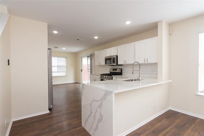 Building Photo - 1711 Lloydminister Way