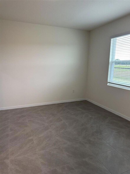 Building Photo - 4078 NW 44th Cir