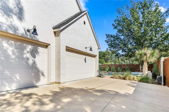 Building Photo - 5026 Forest Bend Rd