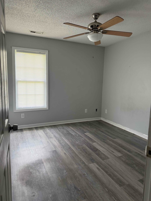 Building Photo - 141 Baileys Park Ln