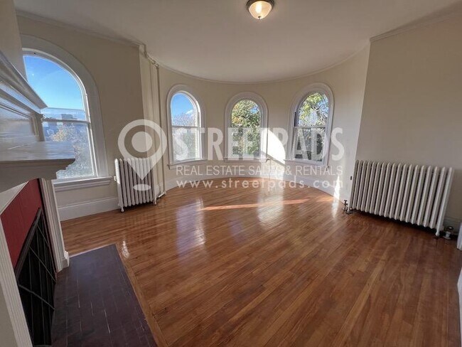 Building Photo - 1 bedroom in Cambridge MA 02138