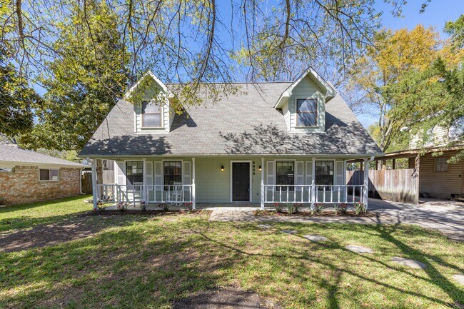 Building Photo - 504 Percival St