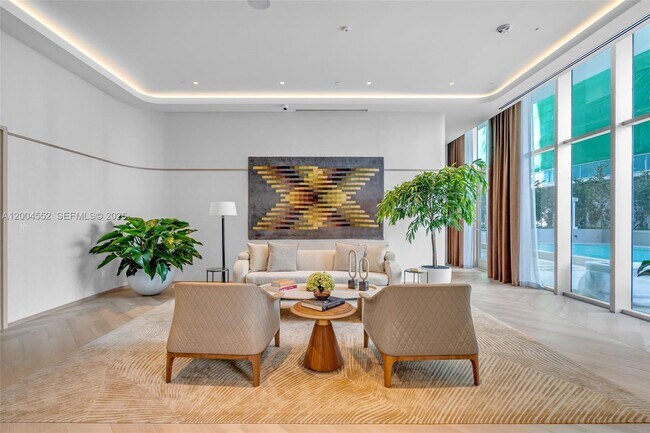 Building Photo - 77 SE 5th St