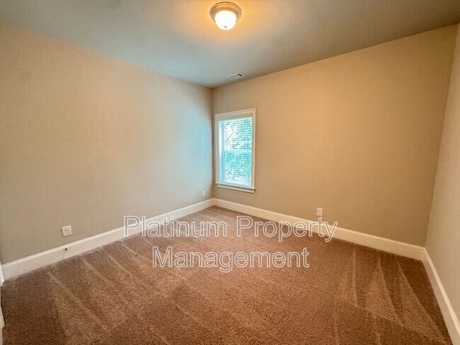 Building Photo - 5745 Banner Blvd