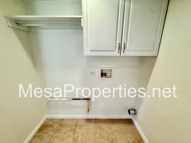 Building Photo - 173 Brown Dr