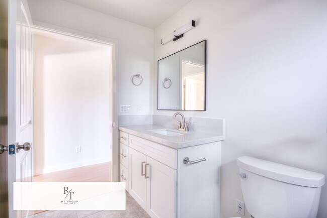 Building Photo - 2 Bed | 2 Bath | Alhambra School District