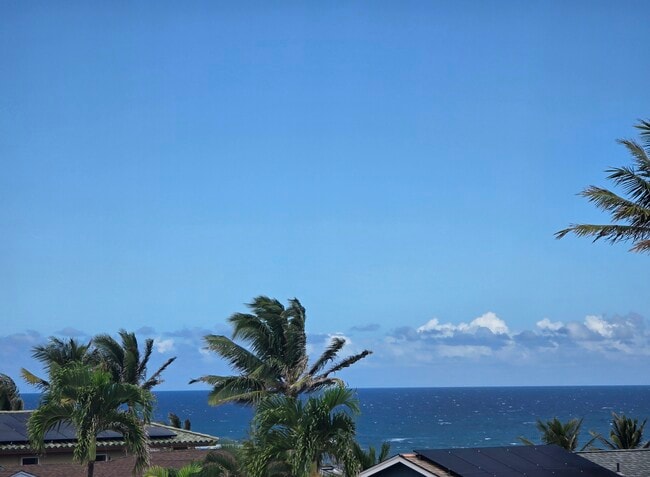 Building Photo - 1367 Kakae Pl