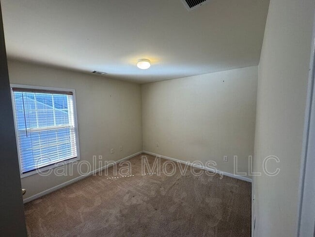 Building Photo - 108 Tagus Ct