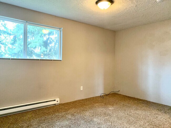 Building Photo - 4870-4874 Sunnyside Rd SE #11894