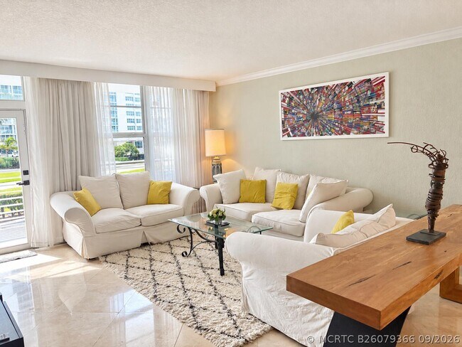 Building Photo - 2851 S Ocean Blvd
