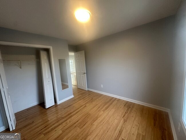 Building Photo - 6773 Oakleigh Dr