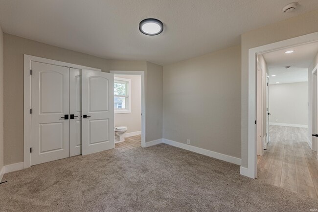 Building Photo - 1719 Crystal Ct