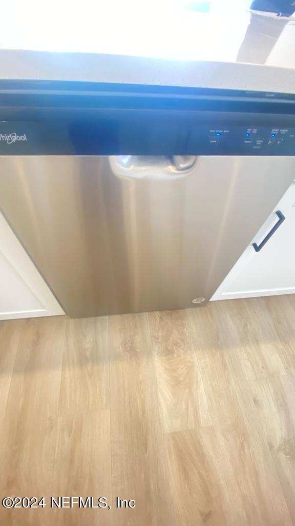 Building Photo - 18 Mellowood Ln