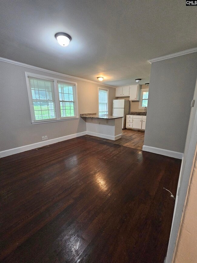 Building Photo - 102 Dundee Ln