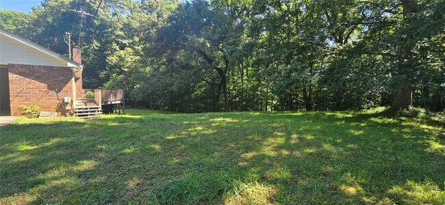Building Photo - 1132 Shoal Creek Rd