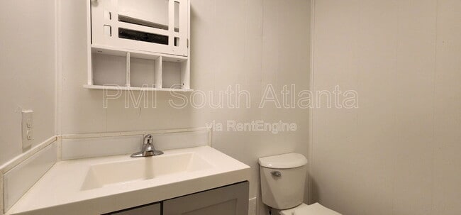 Building Photo - 6584 Walker Rd