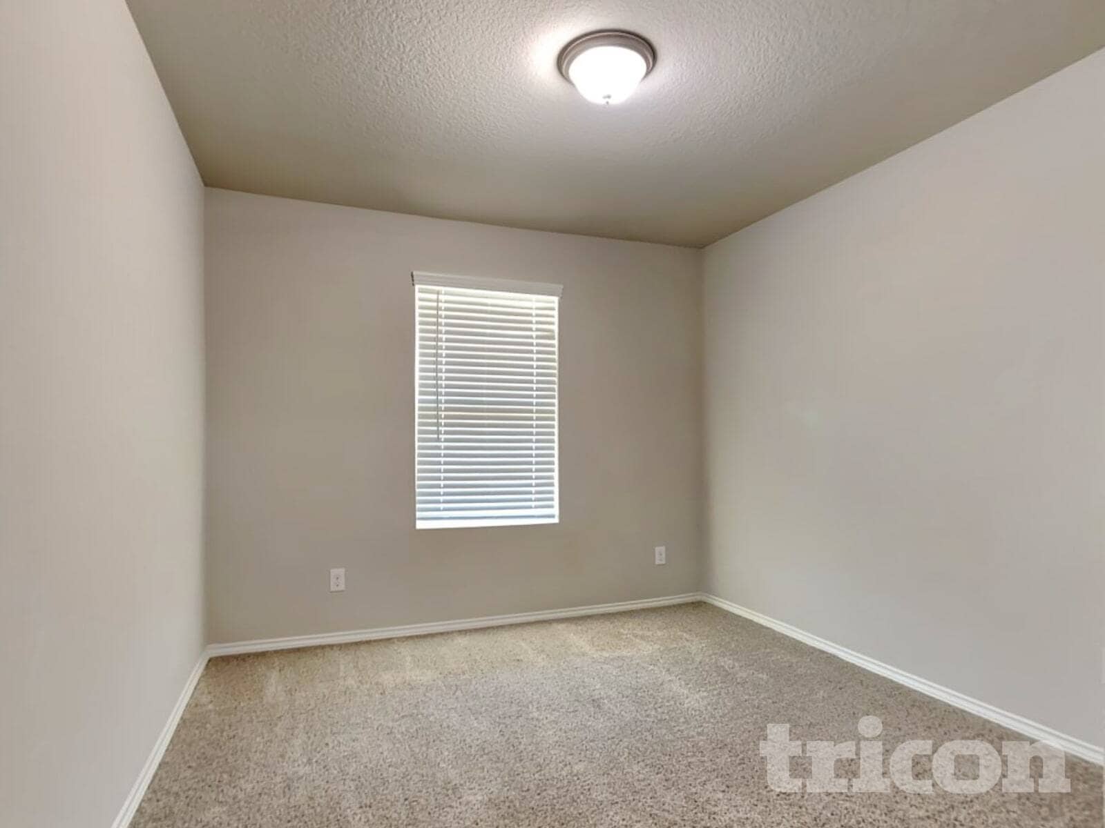 Building Photo - 9727 Marbach Hl