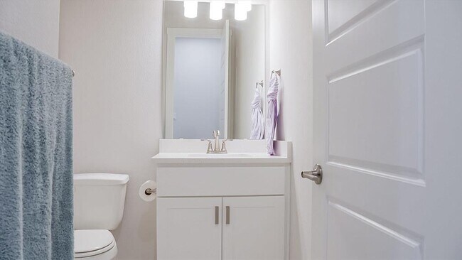 Building Photo - 1561 Sawmill Xing