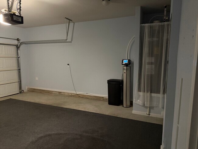 Building Photo - 1050 Mcconaughy Ct