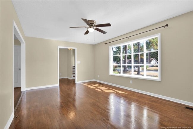 Building Photo - 511 Dandridge Dr