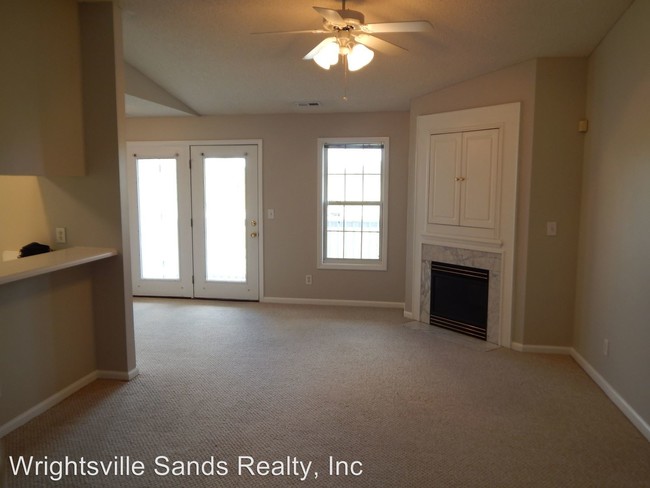 Building Photo - 2 br, 2 bath House - 805 March Court Unit K
